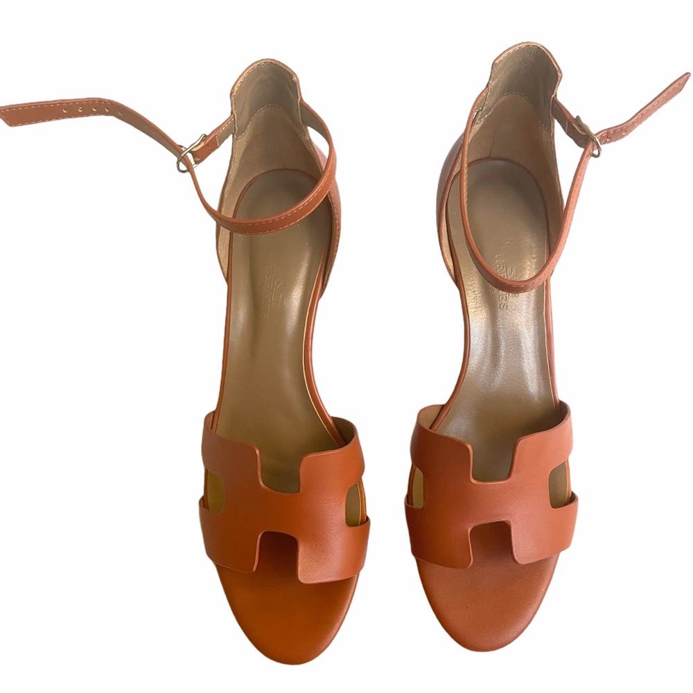 Elegant Tan Women's Sandals